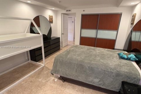 Снять в аренду кондоминиум в Санни-Айлс-Бич, Флорида 2 спальни, 139.54м2, № 1956240 - фото 15