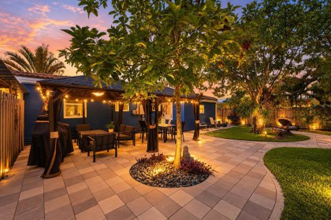 Casa en venta en Fort Lauderdale, Florida, 3 dormitorios, 111.48 m2 № 2363020 - foto 2