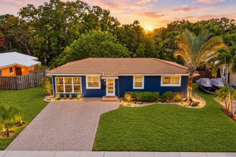 Casa en Fort Lauderdale, Florida 3 dormitorios, 111.48 m2 № 2363020
