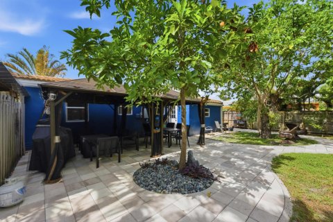 Casa en venta en Fort Lauderdale, Florida, 3 dormitorios, 111.48 m2 № 2363020 - foto 20