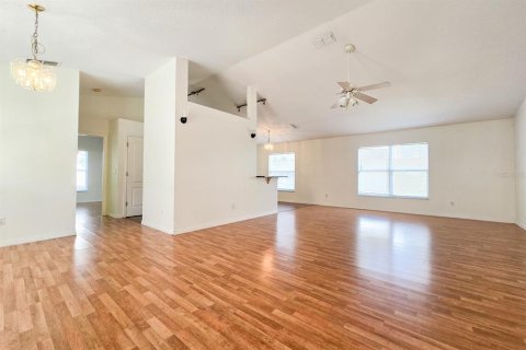 Villa ou maison à vendre à Clermont, Floride: 3 chambres, 145.86 m2 № 2109789 - photo 5