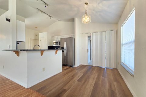 Villa ou maison à vendre à Clermont, Floride: 3 chambres, 145.86 m2 № 2109789 - photo 6