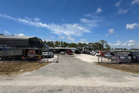 Commercial property in Englewood, Florida 52.03 sq.m. № 2195393 - photo 5
