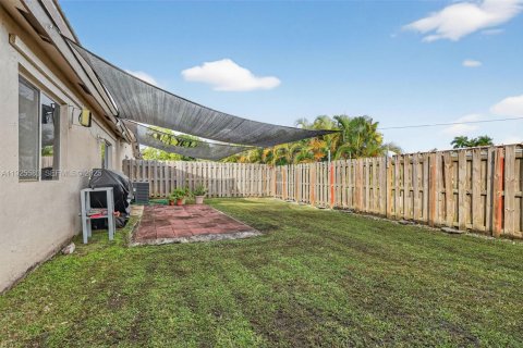 Купить кондоминиум в Хайалиа, Флорида 3 спальни, 124.95м2, № 1986040 - фото 29