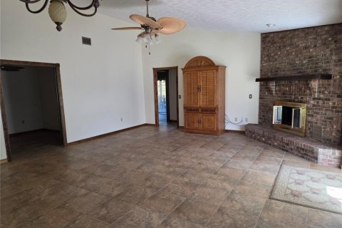 Villa ou maison à vendre à Lake Panasoffkee, Floride: 2 chambres, 141.3 m2 № 2429272 - photo 9
