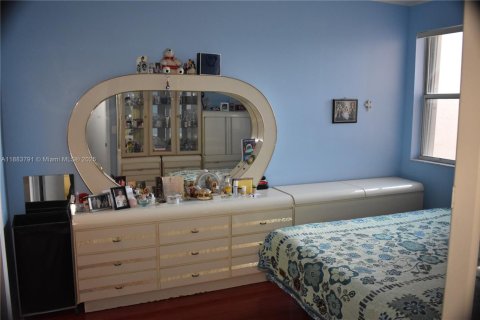 Купить кондоминиум в Дорал, Флорида 2 спальни, 103.59м2, № 1946954 - фото 8
