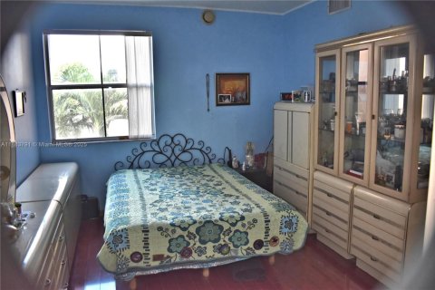 Купить кондоминиум в Дорал, Флорида 2 спальни, 103.59м2, № 1946954 - фото 6