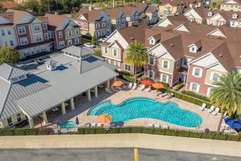 Condominio en venta en Kissimmee, Florida, 4 dormitorios, 167.6 m2 № 2104829 - foto 3