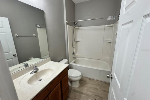 Villa ou maison à louer à Mount Dora, Floride: 3 chambres, 145.48 m2 № 2104736 - photo 13