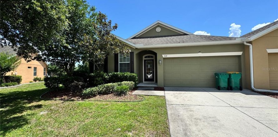 Villa ou maison à Mount Dora, Floride 3 chambres, 145.48 m2 № 2104736