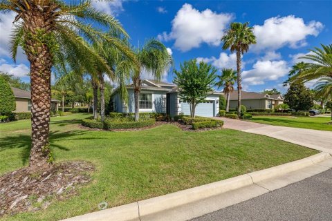 House in Clermont, Florida 3 bedrooms, 186.36 sq.m. № 1765768 - photo 3
