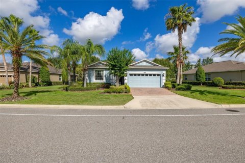 House in Clermont, Florida 3 bedrooms, 186.36 sq.m. № 1765768 - photo 4