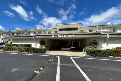 Condo in Port Charlotte, Florida, 1 bedroom  № 1919014 - photo 2