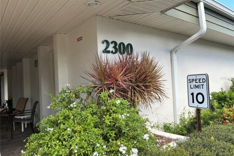 Condo in Port Charlotte, Florida, 1 bedroom  № 1919014 - photo 3