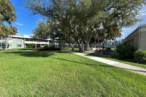 Condo in Port Charlotte, Florida, 1 bedroom  № 1919014 - photo 25