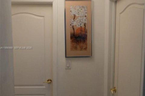 Casa en alquiler en Miami, Florida, 3 dormitorios, 159.61 m2 № 2011415 - foto 26