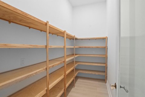 Купить виллу или дом в Порт-Сент-Луси, Флорида 8 комнат, 306.86м2, № 2147304 - фото 18