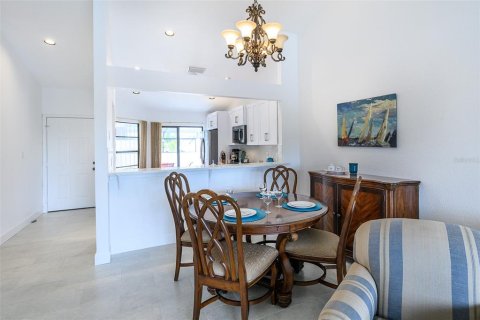 Villa ou maison à louer à Punta Gorda, Floride: 2 chambres, 109.9 m2 № 2399355 - photo 27
