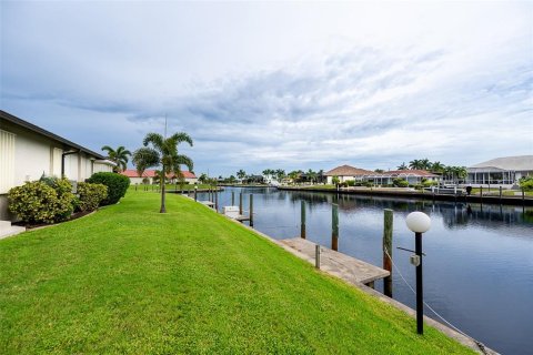 Villa ou maison à Punta Gorda, Floride 2 chambres, 109.9 m2 № 2399355