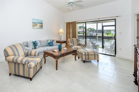 Villa ou maison à louer à Punta Gorda, Floride: 2 chambres, 109.9 m2 № 2399355 - photo 19
