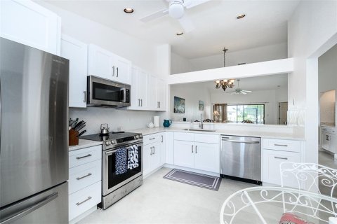 Villa ou maison à louer à Punta Gorda, Floride: 2 chambres, 109.9 m2 № 2399355 - photo 13