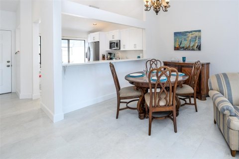 Villa ou maison à louer à Punta Gorda, Floride: 2 chambres, 109.9 m2 № 2399355 - photo 20