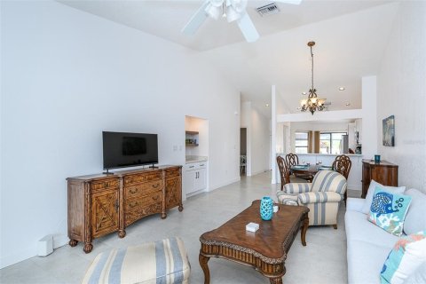 Villa ou maison à louer à Punta Gorda, Floride: 2 chambres, 109.9 m2 № 2399355 - photo 26