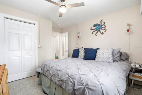 Immobilier commercial à vendre à Madeira Beach, Floride: 270.16 m2 № 2225310 - photo 11