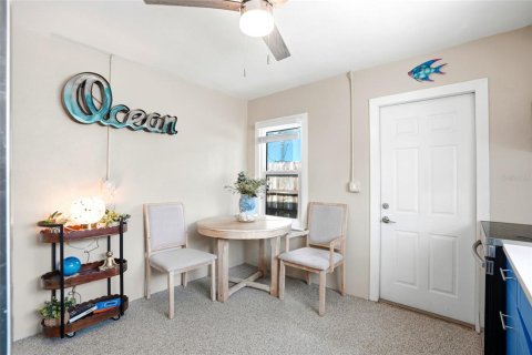 Immobilier commercial à vendre à Madeira Beach, Floride: 270.16 m2 № 2225310 - photo 14