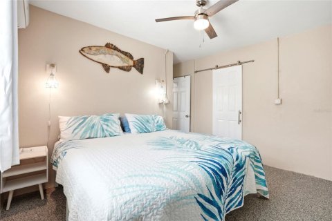 Immobilier commercial à vendre à Madeira Beach, Floride: 270.16 m2 № 2225310 - photo 16