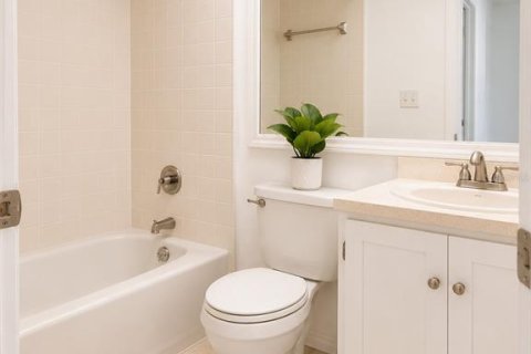 Propiedad comercial en venta en Bradenton, Florida, 72 dormitorios, 72.84 m2 № 2155690 - foto 10