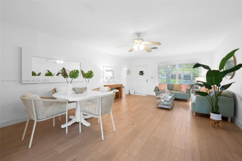 Casa en venta en Hollywood, Florida, 3 dormitorios, 147.71 m2 № 1809610 - foto 5