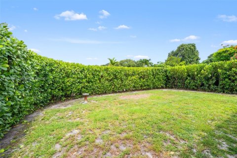 Casa en venta en Hollywood, Florida, 3 dormitorios, 147.71 m2 № 1809610 - foto 16