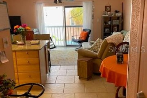 Copropriété à vendre à Saint Petersburg, Floride: 1 chambre, 73.11 m2 № 1520122 - photo 3