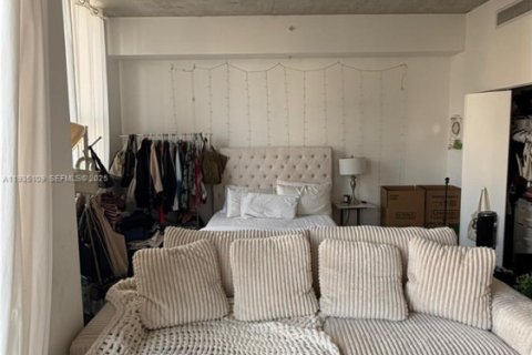 Condominio en alquiler en Miami, Florida, 1 dormitorio, 60.48 m2 № 1993284 - foto 14