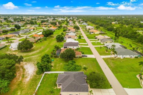 Terrain à vendre à Punta Gorda, Floride № 2212191 - photo 4