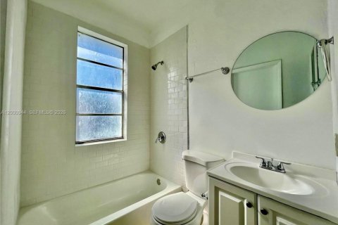 Apartment in Miami, Florida 2 bedrooms, 74.32 sq.m. № 2065149 - photo 7