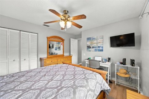 Casa en venta en Tarpon Springs, Florida, 4 dormitorios, 207.17 m2 № 2383360 - foto 19