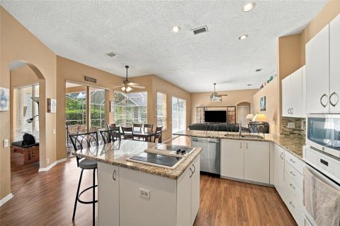 Casa en venta en Tarpon Springs, Florida, 4 dormitorios, 207.17 m2 № 2383360 - foto 4