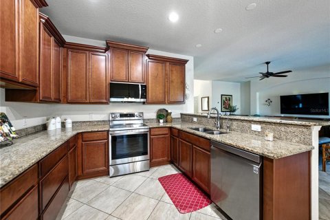 Casa en venta en Winter Haven, Florida, 3 dormitorios, 155.8 m2 № 1903188 - foto 15