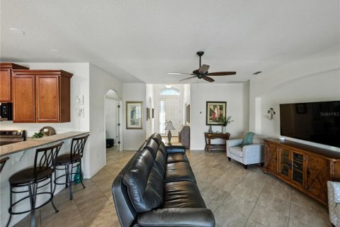 Casa en venta en Winter Haven, Florida, 3 dormitorios, 155.8 m2 № 1903188 - foto 11