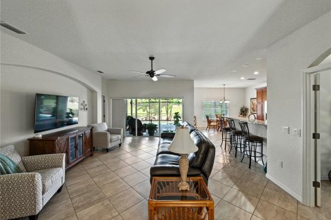 Casa en venta en Winter Haven, Florida, 3 dormitorios, 155.8 m2 № 1903188 - foto 5