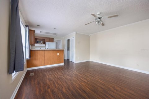 Copropriété à vendre à Gainesville, Floride: 2 chambres, 74.32 m2 № 2093010 - photo 4