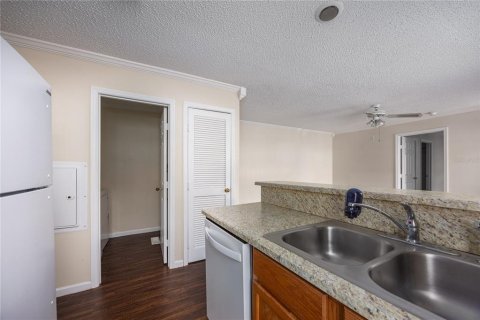 Copropriété à vendre à Gainesville, Floride: 2 chambres, 74.32 m2 № 2093010 - photo 11