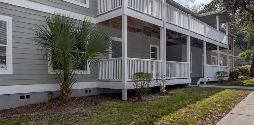 Condo à Gainesville, Floride, 2 chambres  № 2093010