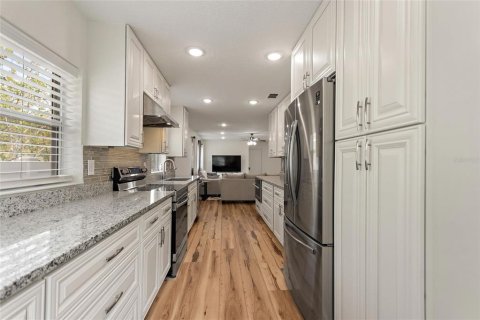 House in Orlando, Florida 2 bedrooms, 132.76 sq.m. № 1598089 - photo 27