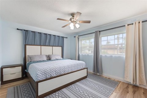 House in Orlando, Florida 2 bedrooms, 132.76 sq.m. № 1598089 - photo 14
