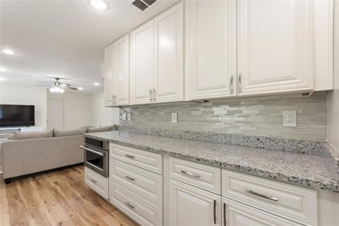 House in Orlando, Florida 2 bedrooms, 132.76 sq.m. № 1598089 - photo 24