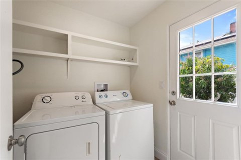 House in Orlando, Florida 2 bedrooms, 132.76 sq.m. № 1598089 - photo 28