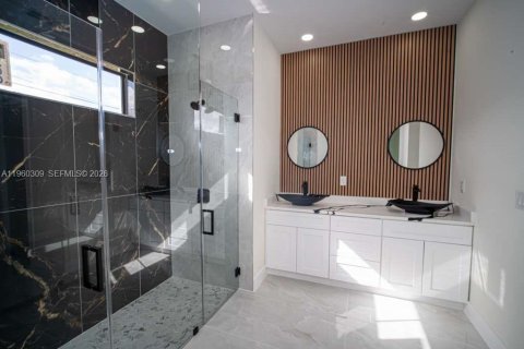 Купить виллу или дом в Лихай-Эйкерс, Флорида 4 спальни, 167.22м2, № 2020187 - фото 12